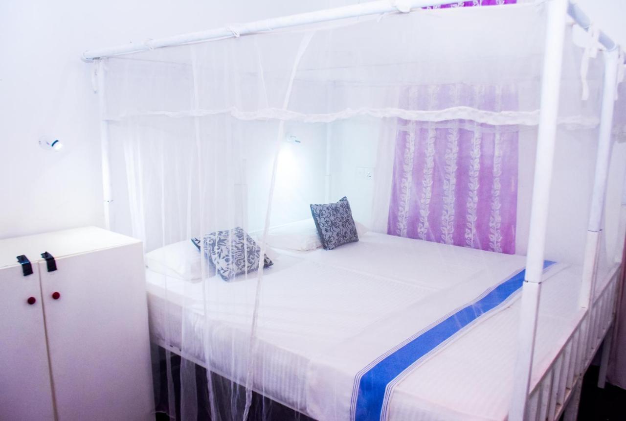 #Bedbox Hostel Дамбула Екстериор снимка