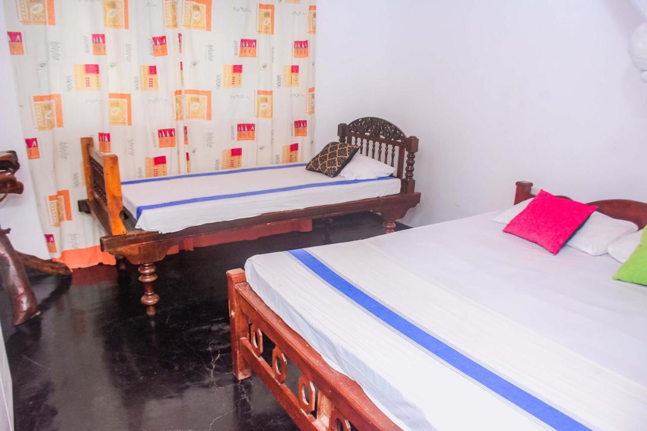 #Bedbox Hostel Дамбула Екстериор снимка