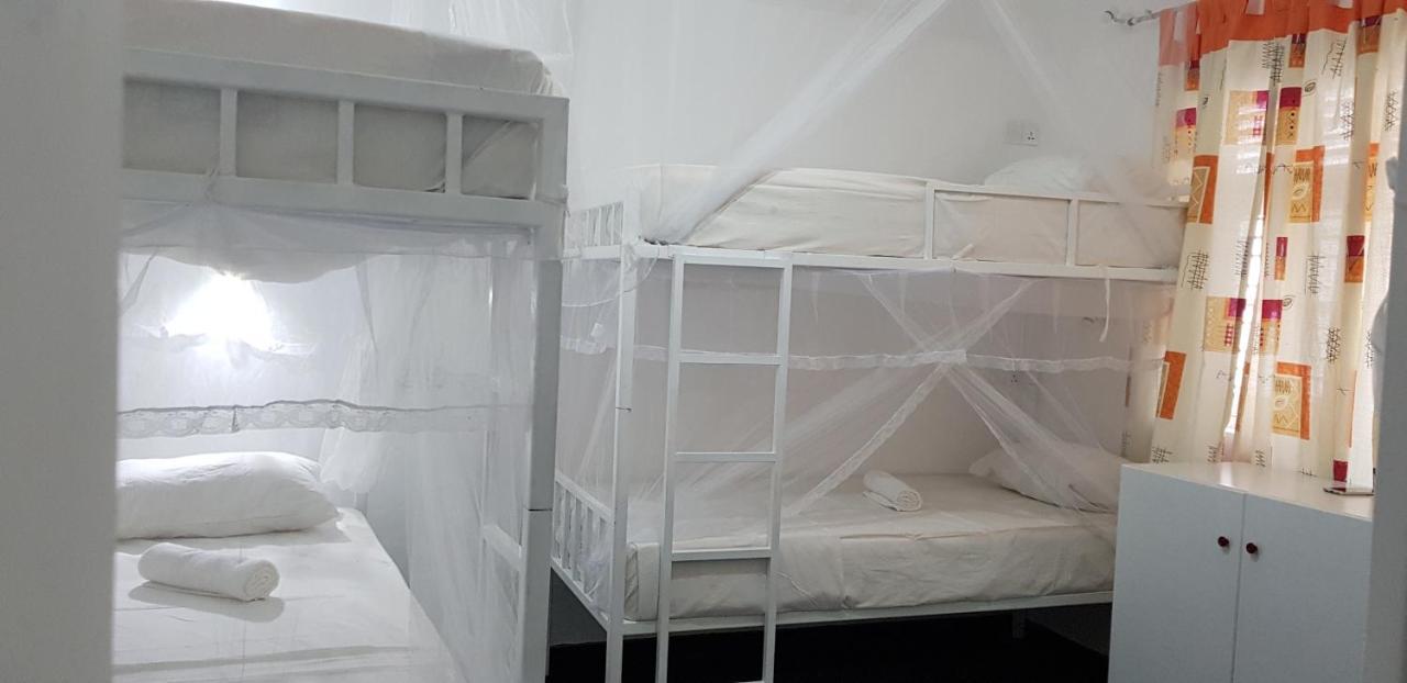 #Bedbox Hostel Дамбула Екстериор снимка